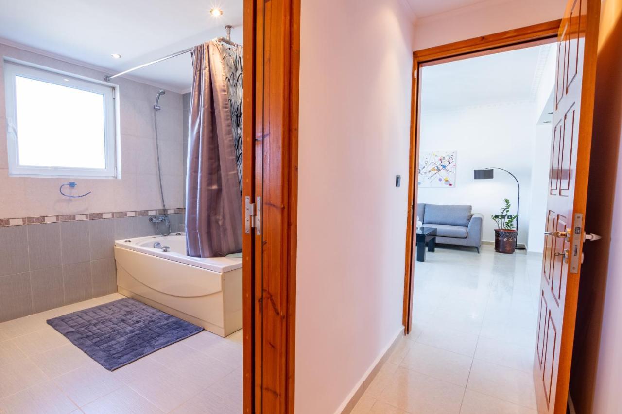 Divine Apartment Karpathos Bagian luar foto