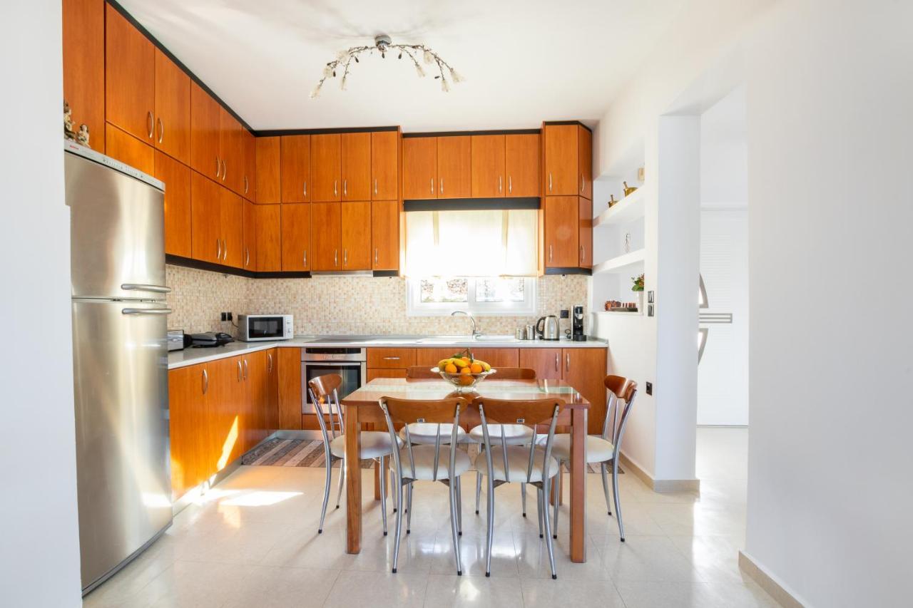 Divine Apartment Karpathos Bagian luar foto